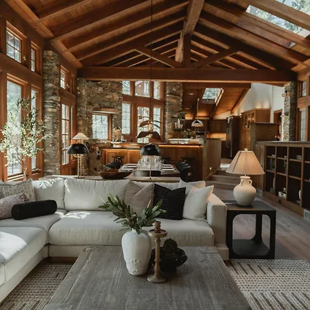 Stone House By Casa Oso, Hot Tub, 43 Private Acres With Hiking Trails Villa